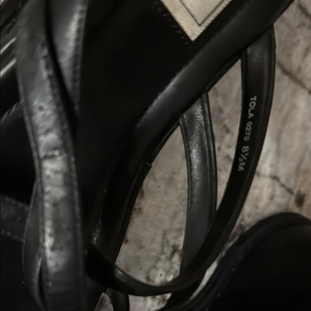 MIA Black Strappy Sandals Sleek Minimalist Design - Picture 4 of 4